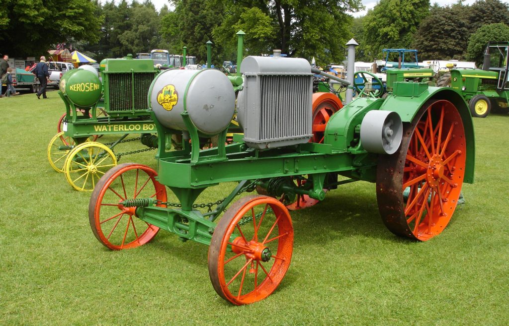 Overtime Model R tractor 1916_Malcolm Robinson