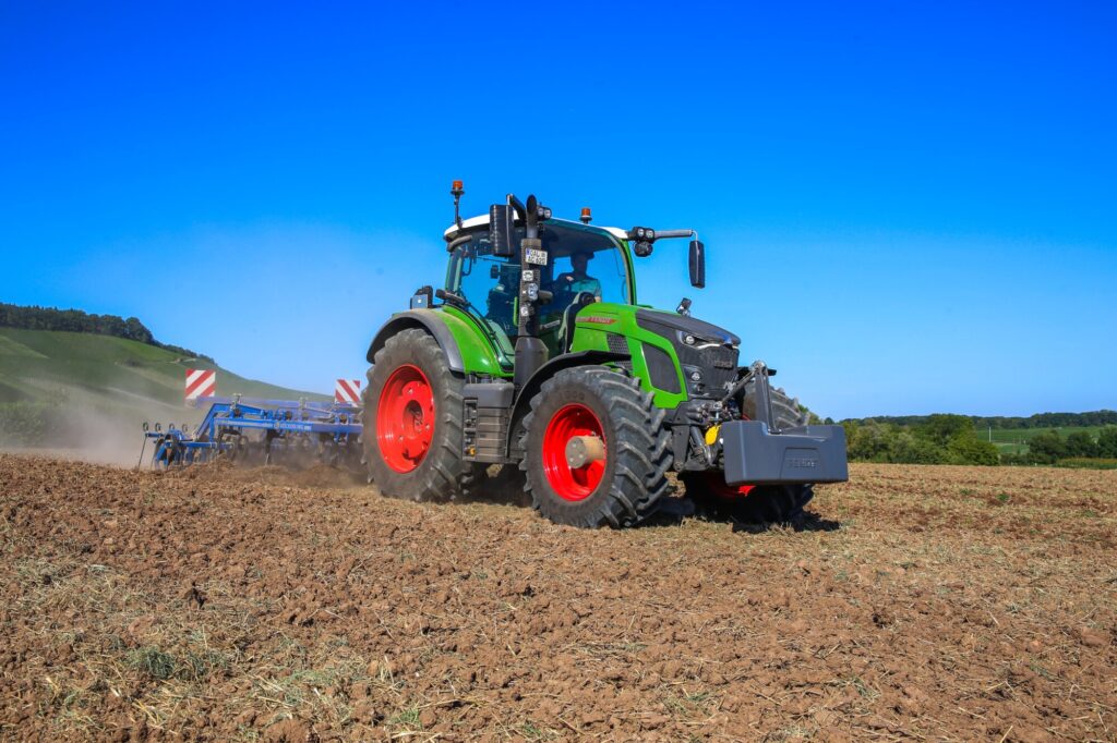 Fendt new 600 Vario tractor