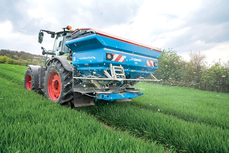 Lemken fertiliser spreader article on farm machinery website