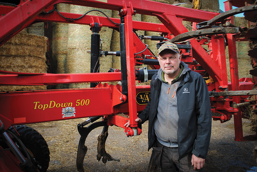 Vaderstad cultivator on farm machinery article