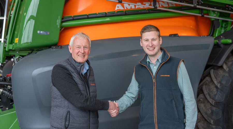 After more than 40 years with the company, Amazone Ltd has just announced the retirement of its managing director, Simon Brown.