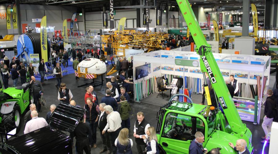 crowds at 2025 LAMMA