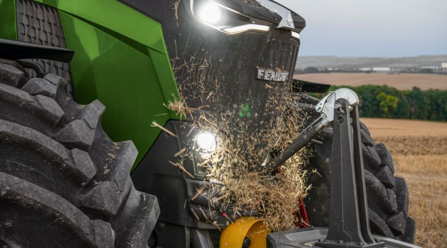 Fendt has announced the launch of the new 800 Vario Gen5 series with three models in the range offering 260 to 343 horsepower.