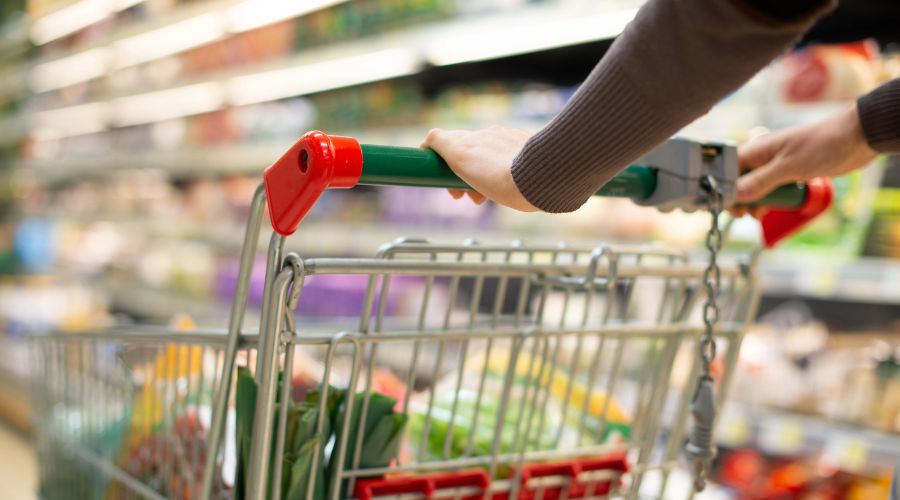 The National Sheep Association (NSA) has addressed concerns over the increasing volumes of imported lamb on UK supermarket shelves.