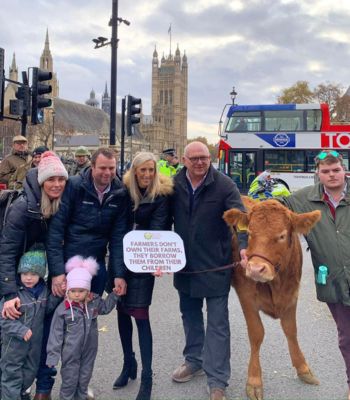 Photos by  Carla Lockhart MP.