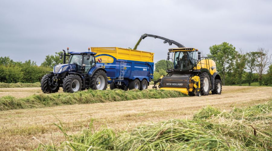 The W170D+ Forage Power, photo by New Holland.