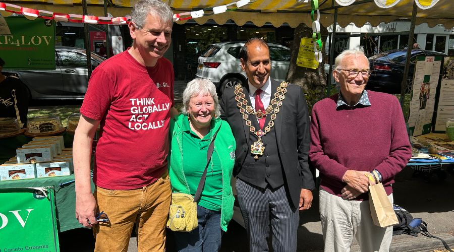 The Farm Retail Association (FRA) is celebrating 25 years of supporting communities with local food through farmers markets.