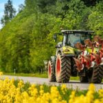 As Brake’s annual Road Safety Week begins, the Farm Safety Foundation (Yellow Wellies) is urging farmers to make rural road safety a top priority this winter.