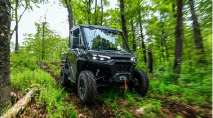 new Can-Am Traxter HD11 XU T ABS