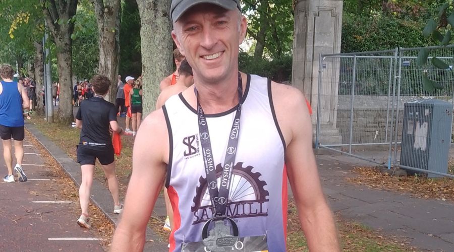 Guinness World Record: Welsh farmer will run half marathon in wellies 