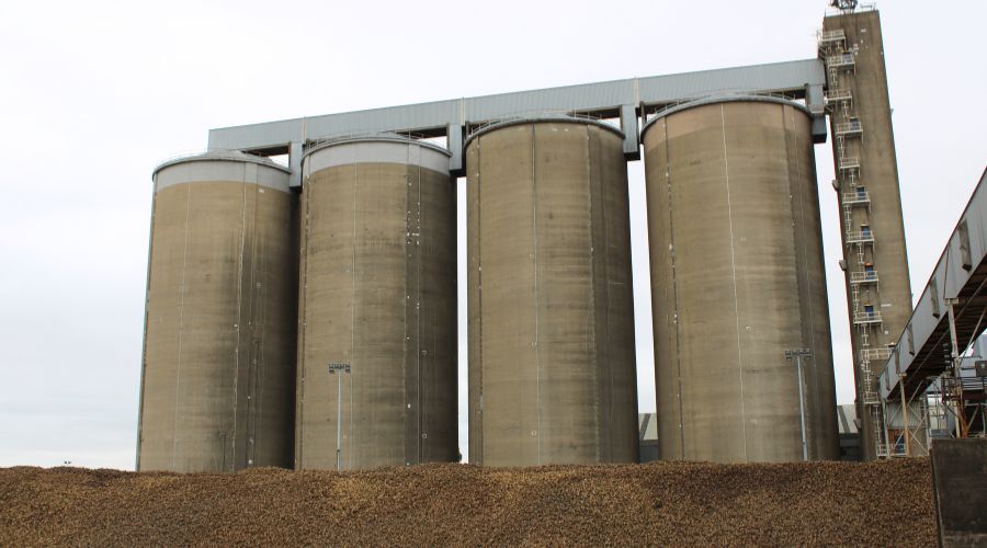 The Bury St Edmunds sugar factory closed its gates last week after successfully concluding its 100th sugar beet campaign.