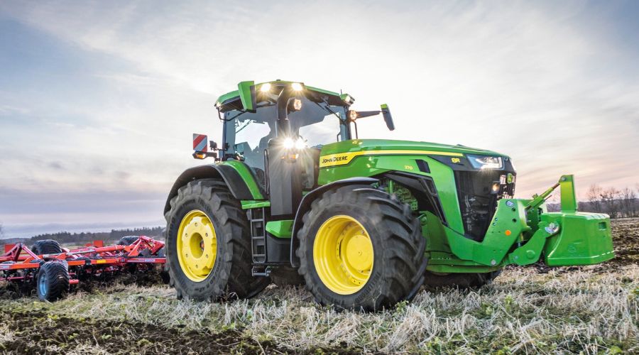 New integration between Omnia digital farming software from Hutchinsons and John Deere Operations Center promises to deliver genuine benefits to farmers.